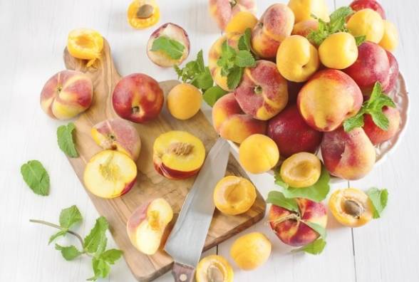 Абрикосы и персики при диабете - можно или нельзя?
